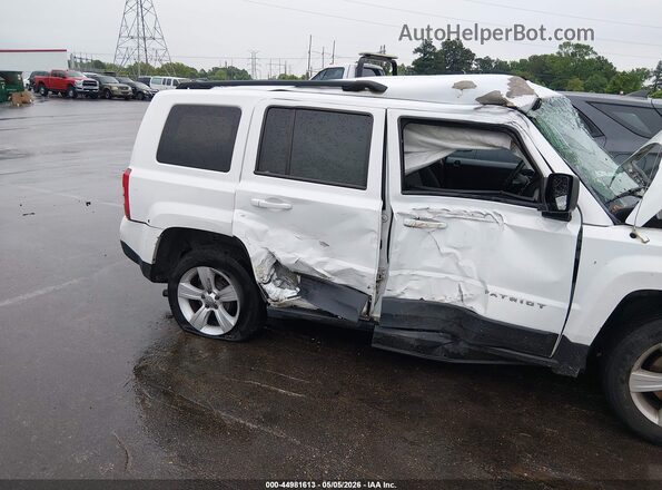 1C4NJPFB1GD659244 2016 JEEP PATRIOT White Вид спереду