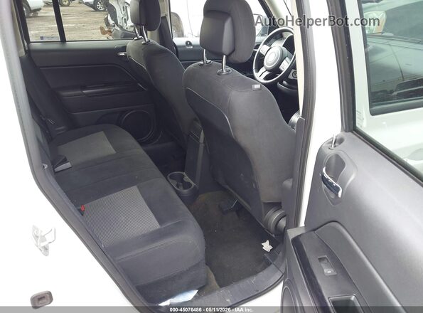 1C4NJPFB4GD777031 2016 JEEP PATRIOT White VIN sticker view
