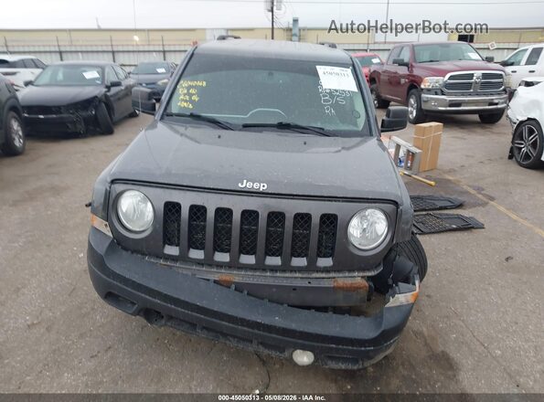 1C4NJRBB7GD522522 2016 JEEP PATRIOT Gray Dashboard view