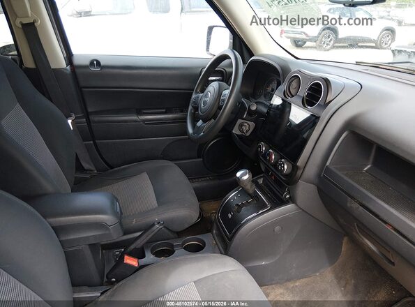 1C4NJRBB8GD594801 2016 JEEP PATRIOT Red Սալոնի դիմացի տեսք