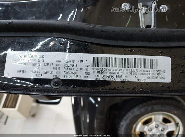 1C4NJRBB8HD194593 2017 JEEP PATRIOT Black Vista del compartimento del motor