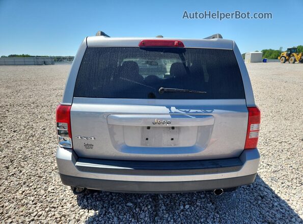 1C4NJRBBXHD212608 2017 JEEP PATRIOT Gray Widok z tyłu