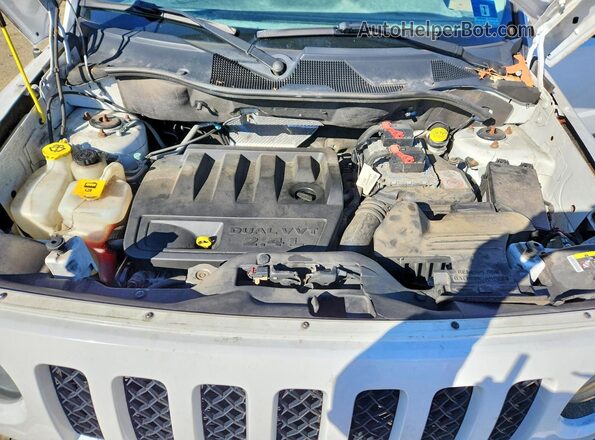 1C4NJRFB0GD524008 2016 JEEP PATRIOT White Engine compartment view