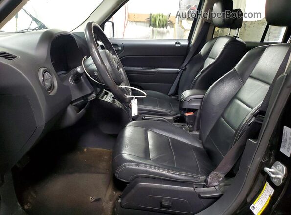 1C4NJRFB0GD612654 2016 JEEP PATRIOT Black Вид салону спереду