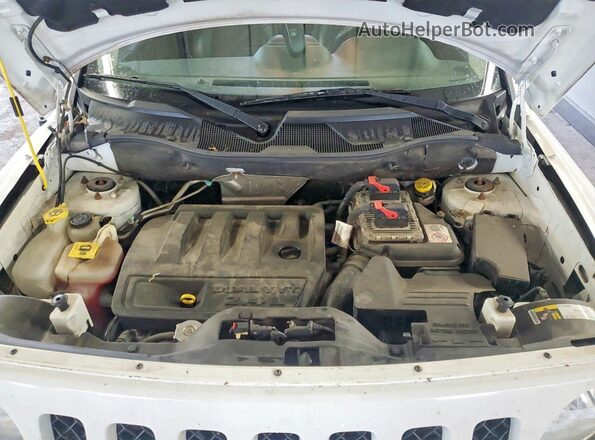 1C4NJRFB3GD752889 2016 JEEP PATRIOT White Rear interior view