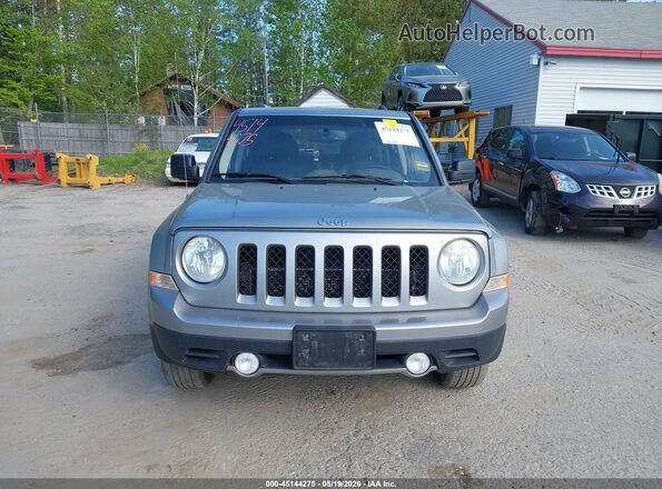 1C4NJRFB7GD511983 2016 JEEP PATRIOT Gray Widok wnętrza z tyłu