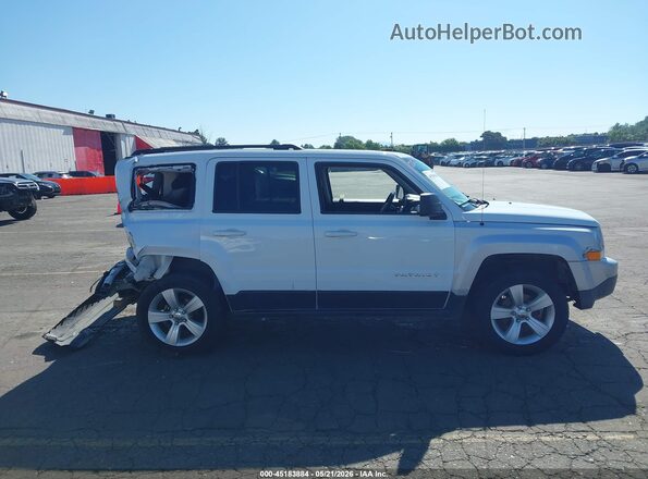 1C4NJRFBXGD782911 2016 JEEP PATRIOT White უკანა სალონის ხედი