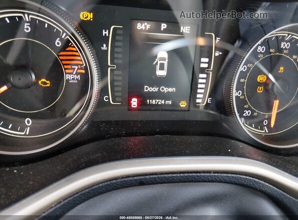 1C4PJLAB2GW127403 2016 JEEP CHEROKEE Silver Հետևի նստատեղերի տեսք