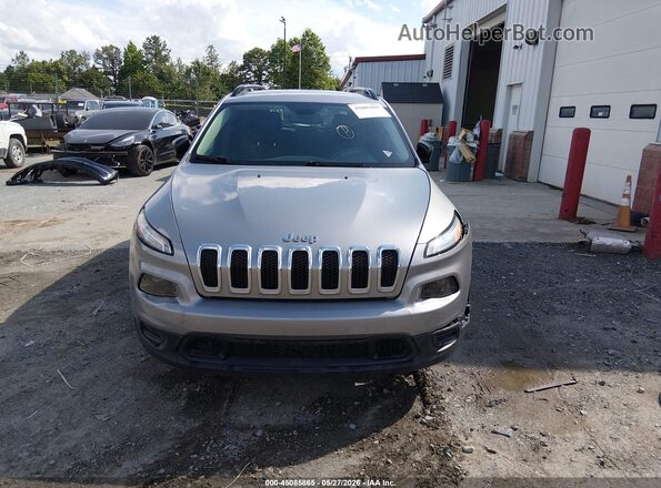 1C4PJLAB2GW127403 2016 JEEP CHEROKEE Silver Սարքավորումների վահանակի տեսք