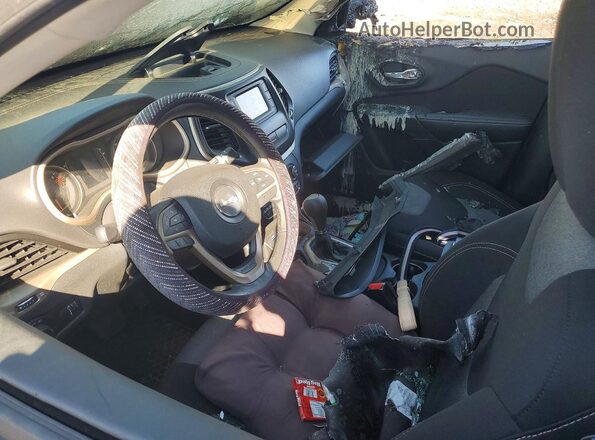 1C4PJLAB5GW200683 2016 JEEP CHEROKEE Black 