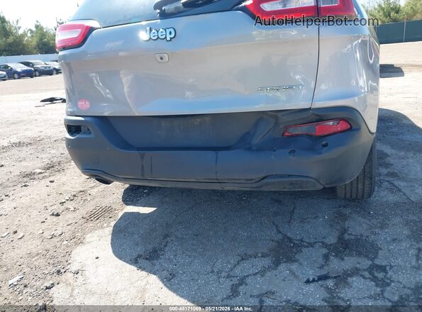 1C4PJLAB5HW654420 2017 JEEP CHEROKEE Silver Front view