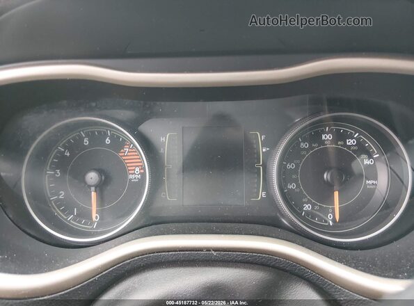 1C4PJLAX5JD559093 2018 JEEP CHEROKEE White 