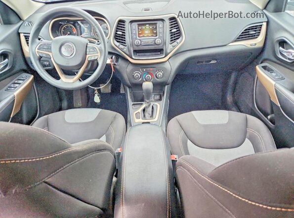 1C4PJLCB0JD605513 2018 JEEP CHEROKEE Silver 