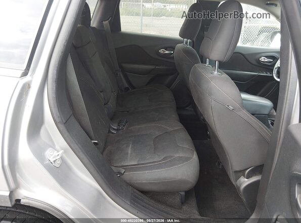 1C4PJLCB2GW179627 2016 JEEP CHEROKEE Gray VIN կոդի պիտակի տեսք