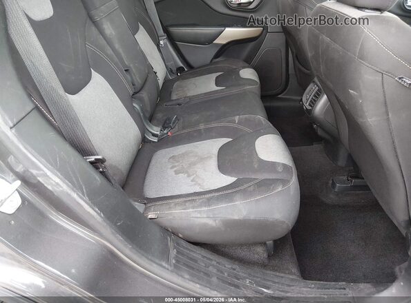1C4PJLCB2JD588374 2018 JEEP CHEROKEE Gray VIN sticker view