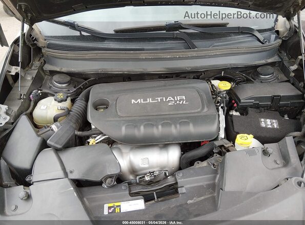 1C4PJLCB2JD588374 2018 JEEP CHEROKEE Gray Rear view