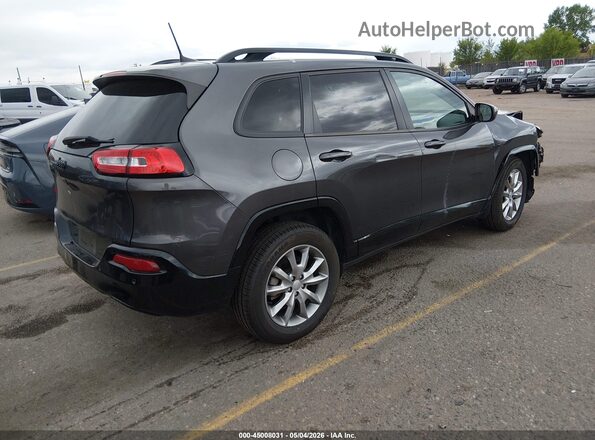 1C4PJLCB2JD588374 2018 JEEP CHEROKEE Gray Rear right