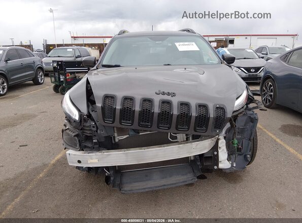 1C4PJLCB2JD588374 2018 JEEP CHEROKEE Gray Rear interior view