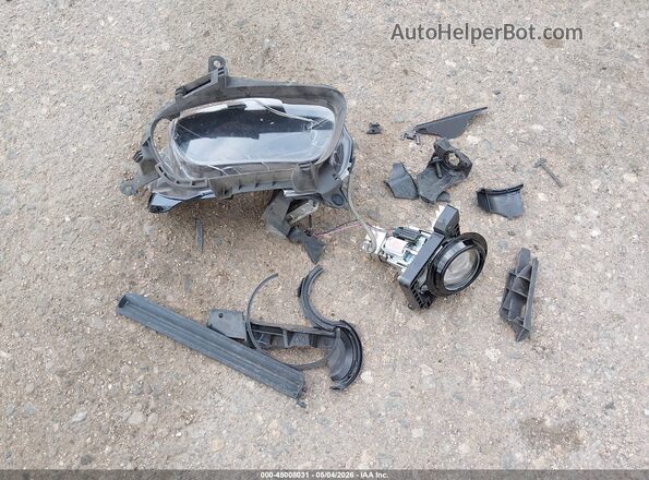 1C4PJLCB2JD588374 2018 JEEP CHEROKEE Gray Instrument cluster view