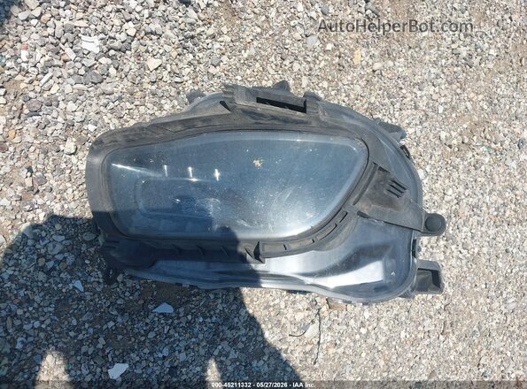 1C4PJLCB2JD621129 2018 JEEP CHEROKEE White Instrument cluster view