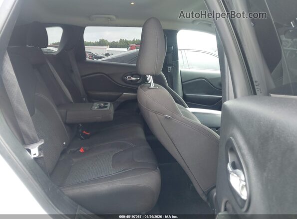 1C4PJLCB3KD178457 2019 JEEP CHEROKEE White VIN კოდის სტიკერის ხედი