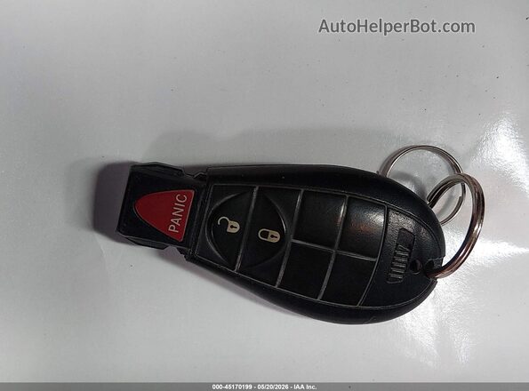 1C4PJLCB3KD178488 2019 JEEP CHEROKEE Белый Вид панели приборов