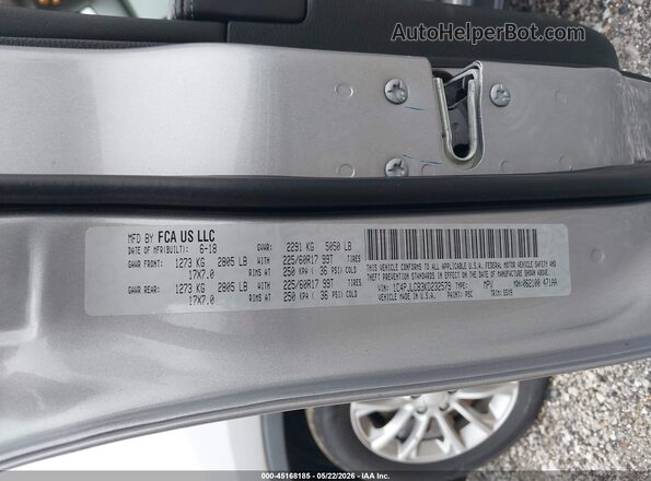 1C4PJLCB3KD232579 2019 JEEP CHEROKEE Silver Widok komory silnika