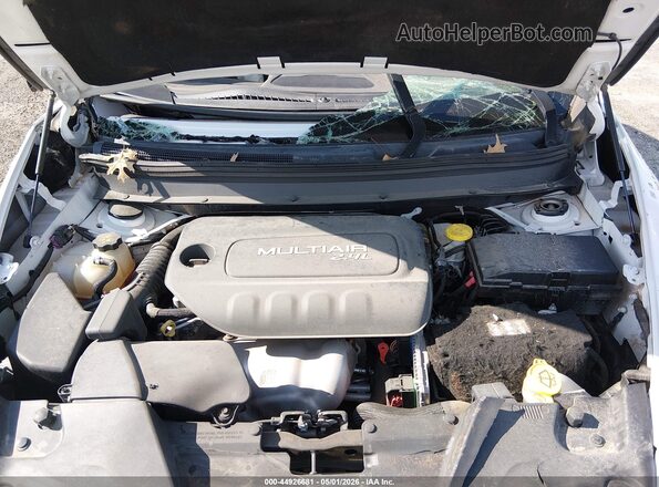 1C4PJLCB6HD240698 2017 JEEP CHEROKEE White Rear view