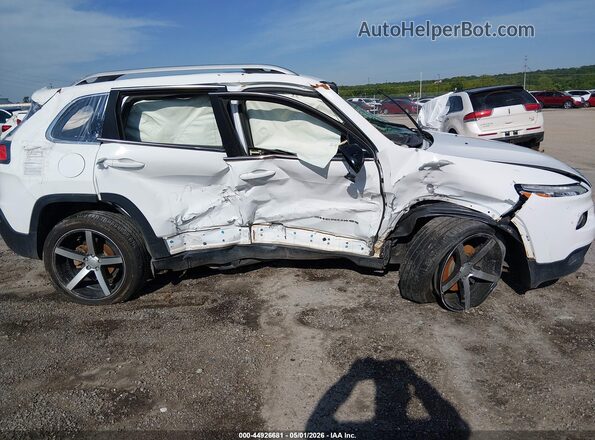1C4PJLCB6HD240698 2017 JEEP CHEROKEE White Rear interior view