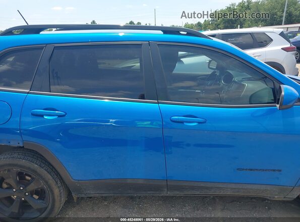 1C4PJLCB6JD561971 2018 JEEP CHEROKEE Blue Սալոնի 360 աստիճան տեսք