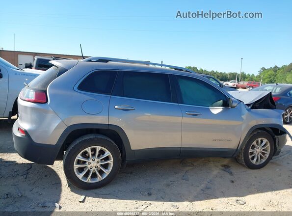 1C4PJLCB6KD187220 2019 JEEP CHEROKEE Silver Widok wnętrza z tyłu