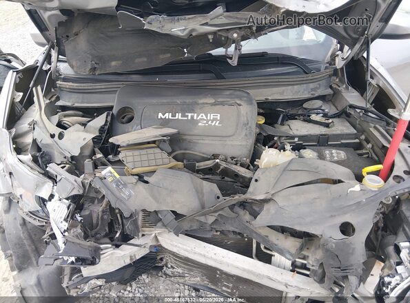 1C4PJLCB7KD109061 2019 JEEP CHEROKEE Silver Вид ззаду