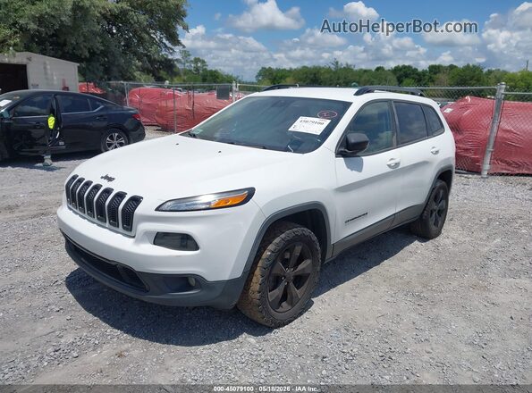1C4PJLCB8JD620180 2018 JEEP CHEROKEE White Przód lewy