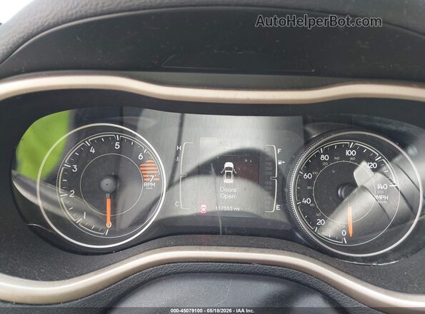 1C4PJLCB8JD620180 2018 JEEP CHEROKEE White Widok tylnych siedzeń