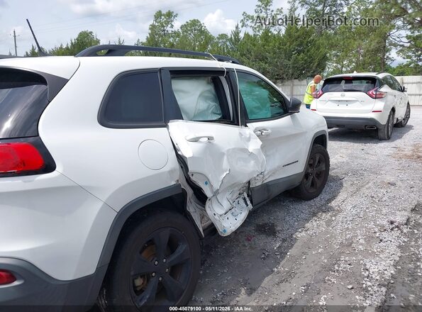 1C4PJLCB8JD620180 2018 JEEP CHEROKEE White 