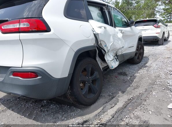 1C4PJLCB8JD620180 2018 JEEP CHEROKEE White 