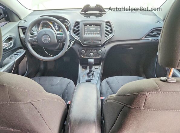 1C4PJLCB9KD366870 2019 JEEP CHEROKEE Черный Вид панели приборов