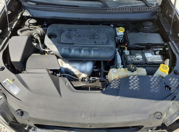 1C4PJLCB9KD366870 2019 JEEP CHEROKEE Черный Вид подкапотного пространства