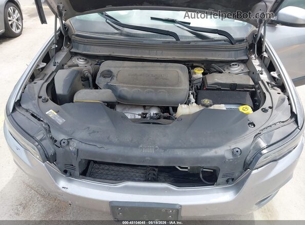 1C4PJLCB9KD434665 2019 JEEP CHEROKEE Gray Rear view