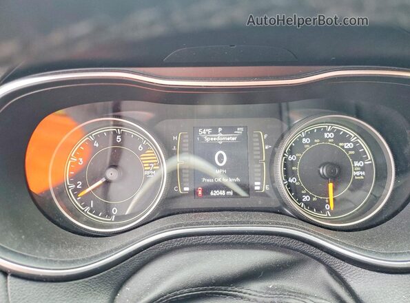 1C4PJLCB9LD510886 2020 JEEP CHEROKEE Gray Вид щитка приладів