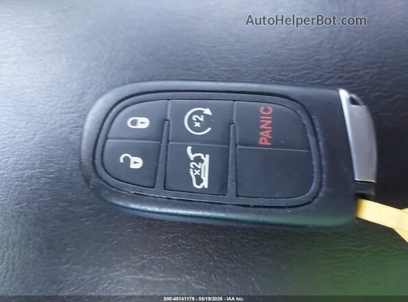 1C4PJLDB3KD144694 2019 JEEP CHEROKEE White Dashboard view