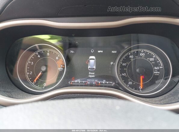 1C4PJLDB7JD568278 2018 JEEP CHEROKEE Black Widok tylnych siedzeń