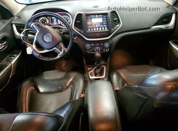 1C4PJLLB5JD590930 2018 JEEP CHEROKEE Gray Dashboard view