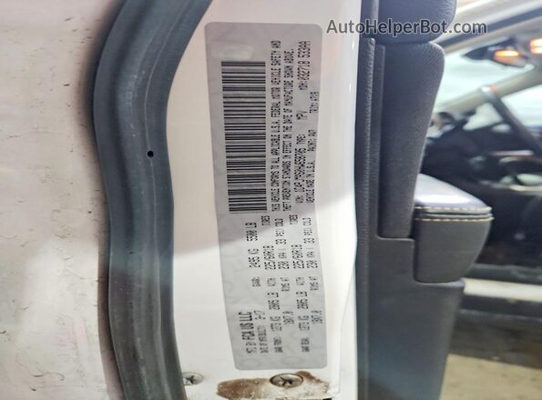 1C4PJMAS0HW658705 2017 JEEP CHEROKEE White 