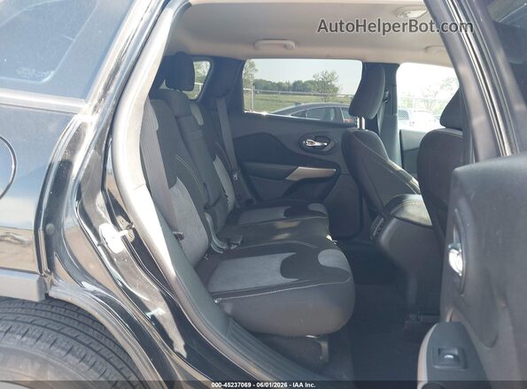 1C4PJMAS9HD233964 2017 JEEP CHEROKEE Black VIN კოდის სტიკერის ხედი
