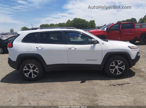 1C4PJMBB6JD550699 2018 JEEP CHEROKEE White Vista interior trasera