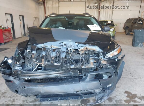 1C4PJMBS0HW513176 2017 JEEP CHEROKEE Black Սարքավորումների վահանակի տեսք