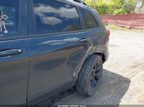 1C4PJMBS4HW500916 2017 JEEP CHEROKEE Gray 