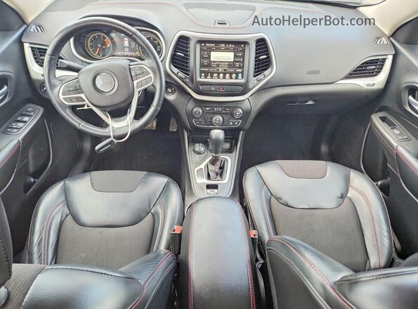 1C4PJMBS5HW564415 2017 JEEP CHEROKEE Gray Vista del salpicadero