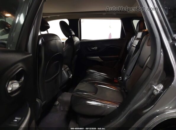 1C4PJMBS5HW612088 2017 JEEP CHEROKEE Gray VIN sticker view